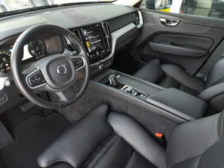 XC60 B4 MOMENTUM PRO 4x4 Aut. - Image 12