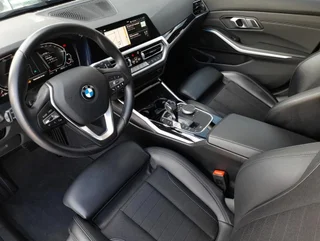 330 e Touring SPORT-LINE PHEV Aut. - Image 10