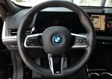 iX1 30 M-SPORT 4x4 Aut - Image 9