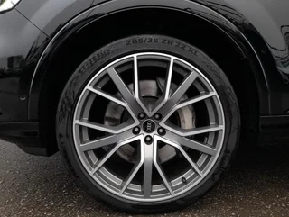 Q7 S-LINE 55 TFSI e Quattro PHEV S-tr - Image 18