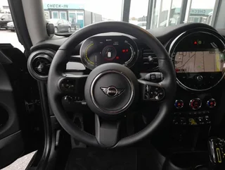 Cooper SE 32,6kWh Aut - Image 10