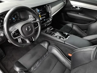 V90 T8 R-DESIGN PHEV 4x4 Aut. - Image 12