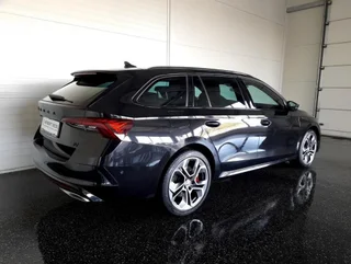 Octavia Combi RS IV 150/245 PHEV DSG - Image 2