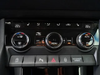 Karoq STYLE 4x4 2,0 TDI DSG - Image 13