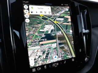 XC60 T6 R-DESIGN 4x4 PHEV Aut - Image 5