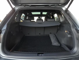 Tiguan Allspace R-LINE 4x4 2,0 TDI DSG - Image 17
