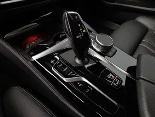 530 d Touring LUXURY LINE Aut. - Image 8