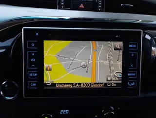 Hilux LOUNGE 2,4D-4DDouble Cab Aut. 4D - Image 5