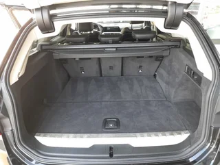 330 e Touring SPORT-LINE PHEV Aut. - Image 14