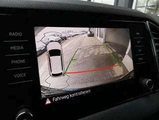 Karoq CLEVER 4x4 2,0 TDI DSG - Image 4