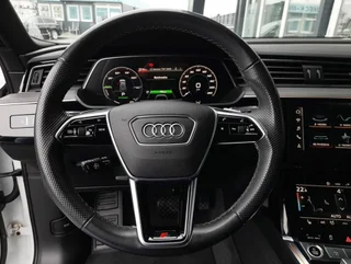 e-tron 50 quattro S-LINE BLACK EDITION - Image 10