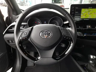 C-HR 2,0 Hybrid Aut. - Image 8