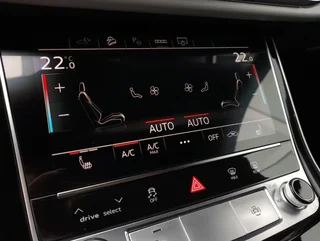 Q7 S-LINE 55 TFSI e Quattro PHEV S-tr - Image 6