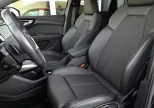 Q4 e-tron 50 quattro S-LINE - Image 12