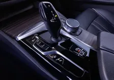 530 e Touring LUXURY LINE PHEV 4x4 Aut - Image 8