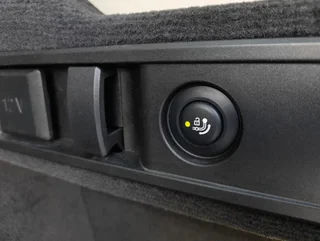 330 e Touring SPORT-LINE PHEV Aut. - Image 16