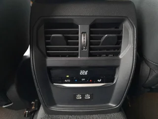 330 e Touring SPORTLINE 4x4 PHEV Aut. - Image 13