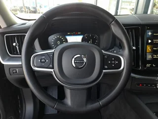 XC60 B4 MOMENTUM PRO 4x4 Aut. - Image 9