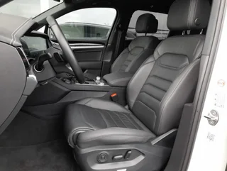 Touareg ELEGANCE V6 4x4 PHEV DSG - Image 13