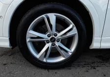 Q3 S-LINE 45 TFSIe PHEV S-tr - Image 17