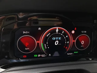 Golf VIII GTE PHEV 150/204 DSG - Image 8