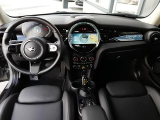 Cooper SE 32,6kWh Aut - Image 4