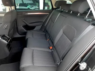 Superb Kombi STYLE PHEV 156/218 DSG - Image 14