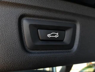 330 e Touring M-SPORT 4x4 PHEV Aut. - Image 13