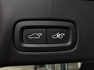 V90 T8 R-DESIGN PHEV 4x4 Aut. - Image 15