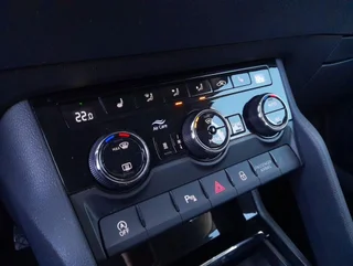 Karoq STYLE 1,6 TDI DSG - Image 8