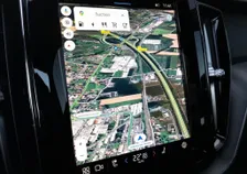 XC60 T6 R-DESIGN 4x4 PHEV Aut - Image 5