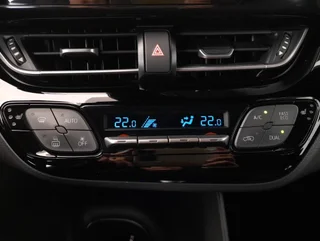 C-HR 2,0 Aut - Image 6