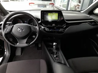 C-HR 2,0 Hybrid Aut. - Image 3