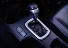 Hilux LOUNGE 2,4D-4DDouble Cab Aut. 4D - Image 7