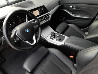 320 d Touring SPORT Aut. - Image 10