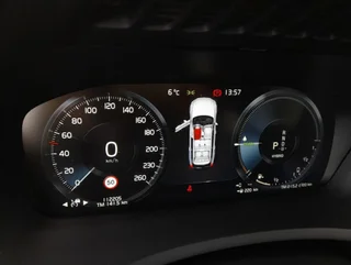 XC90 T8 MOMENTUM PRO PHEV 4x4 Aut - Image 7